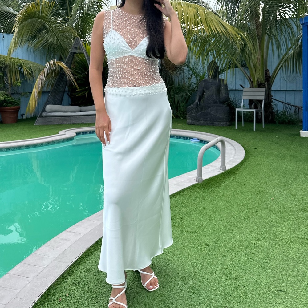 Zara white satin skirt